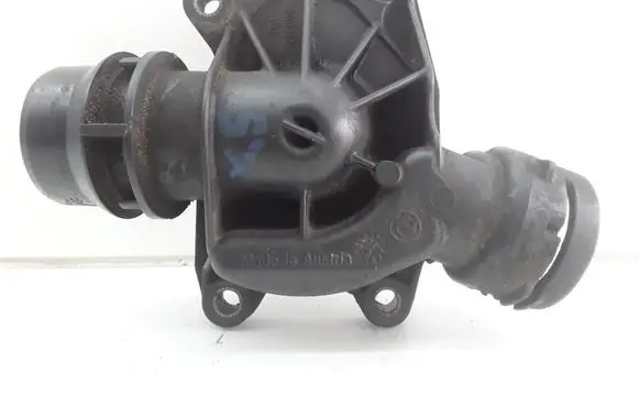Thermostat/thermostat housing