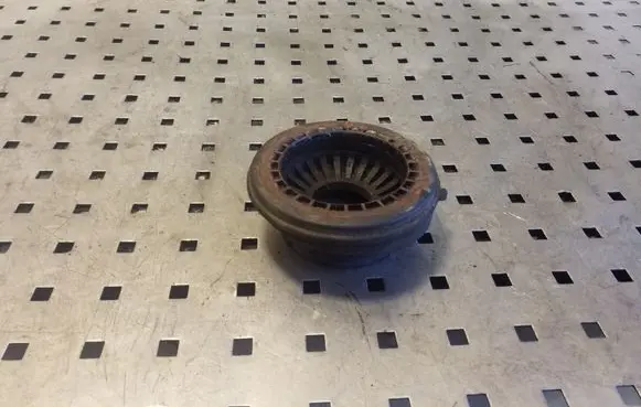 Ford Kuga I Front upper strut mount 
