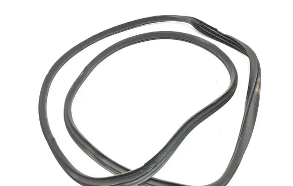Hyundai Santa Fe Rear door rubber seal (on body) 