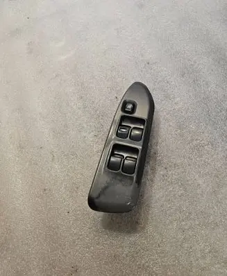 Mitsubishi Lancer Electric window control switch MN124992HAX2 C8DD511M 8608A098