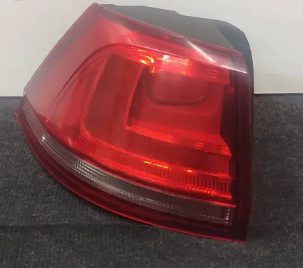 Volkswagen Golf VII Rear/tail lights 5G9945095 90040537 590040537379