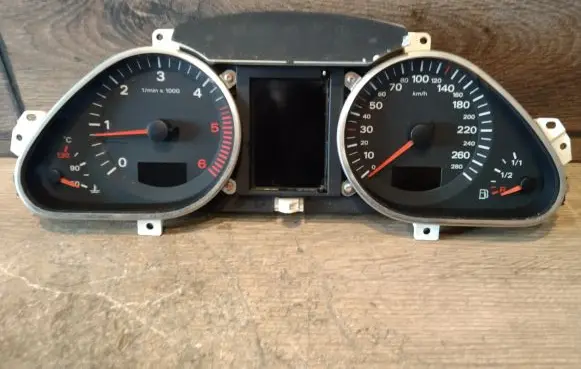 Audi A6 S6 C6 4F Speedometer (instrument cluster) 4F0920901C 4F0910900C