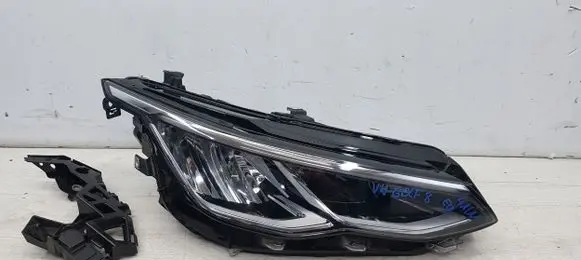 Volkswagen Golf VIII Headlight/headlamp