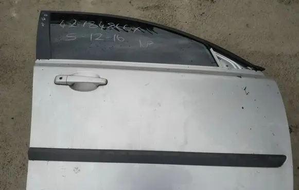 Volvo S40 Front door pilkos