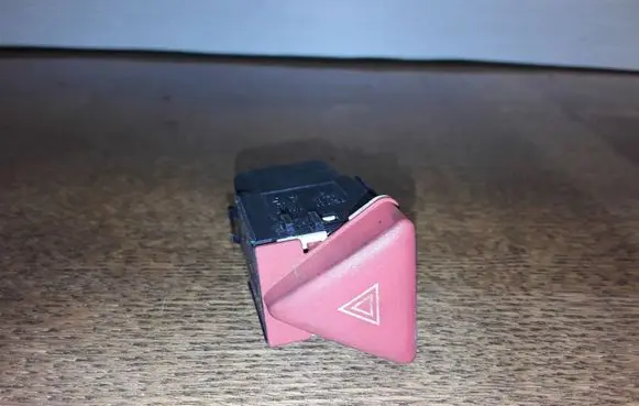 Volkswagen Golf V Hazard light switch 1K0953509A