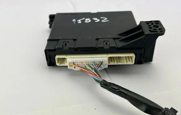 Toyota Prius+ (ZVW40) Other control units/modules 8865047283 1778007663