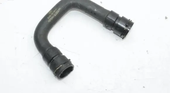 Land Rover Discovery Sport Engine coolant pipe/hose GJ328B159AA