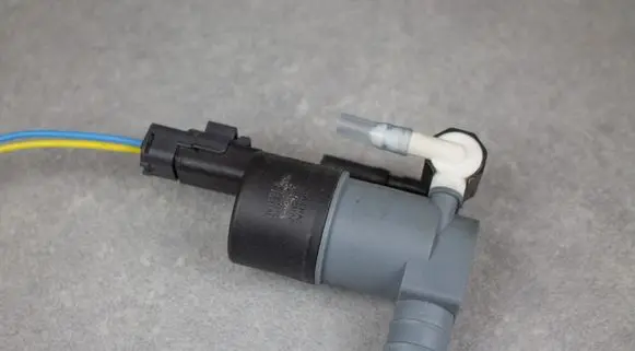 Nissan Micra Windscreen/windshield washer pump 9641558880 28920BU010