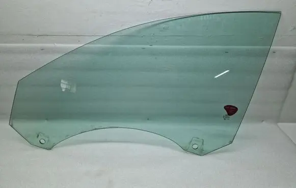 Audi A6 S6 C6 4F Front door window glass four-door 