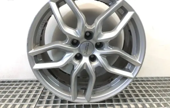 Mazda CX-9 R17 alloy rim KBA50144