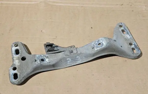 BMW Z3 E36 Gearbox mounting bracket 23701136498