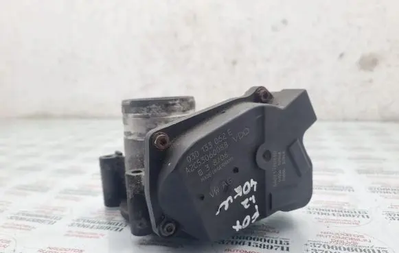 Volkswagen Fox Throttle valve 03D133062E