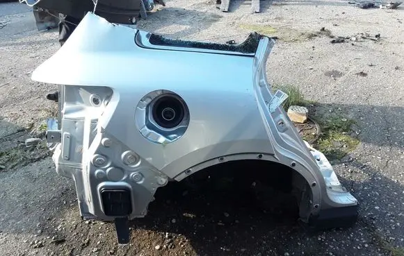 Rear quarter panel
