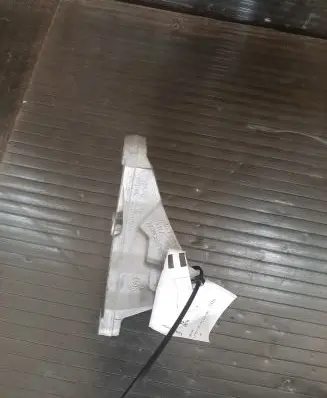 BMW 3 F30 F35 F31 Fuel pump bracket 7810698