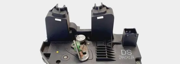 Opel Zafira A Rear door lock 24414134