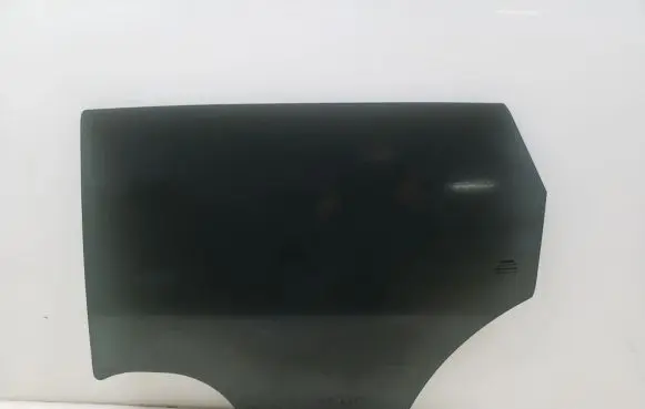 Nissan Qashqai Rear door window glass