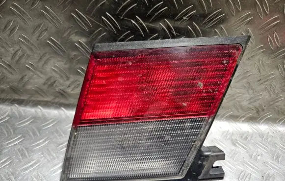 Nissan Primera Tailgate rear/tail lights 2307