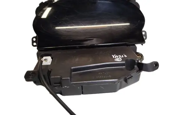 Speedometer (instrument cluster)