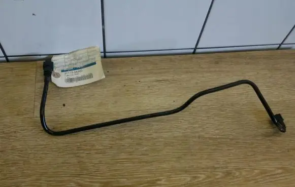 Hyundai Trajet Fuel line/pipe/hose 311733A900