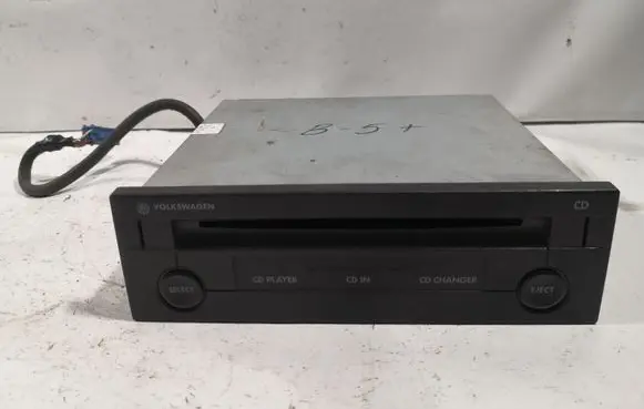 Volkswagen PASSAT B5.5 CD/DVD changer 