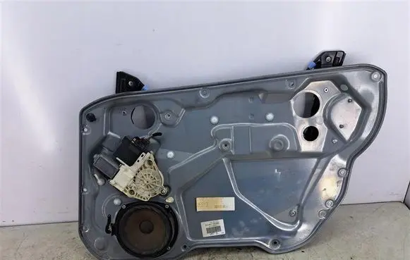 Seat Ibiza III (6L) Front door window regulator with motor 6L4837752EQ