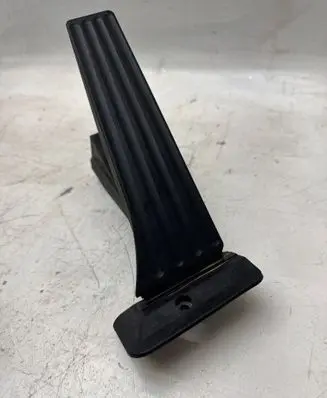 BMW 5 E60 E61 Accelerator throttle pedal 6858574 25916010 1502123347A