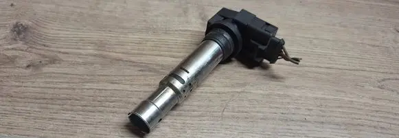 High voltage ignition coil
