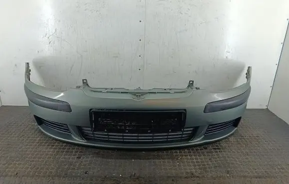 Volkswagen Golf V Front bumper LA6Q