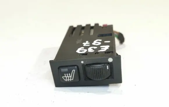 BMW 5 E39 Seat heating switch 8352259