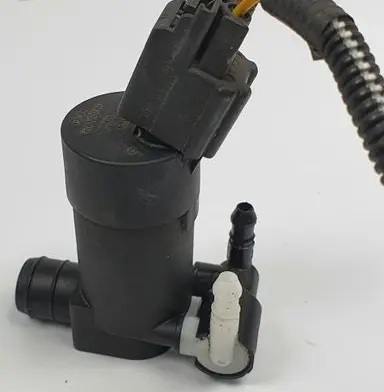 Mercedes-Benz A W169 Windscreen/windshield washer pump
