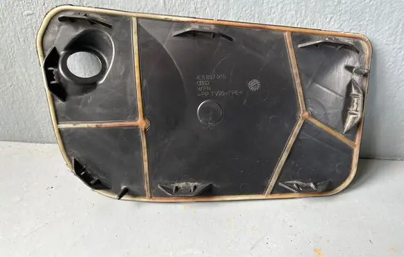 Audi Q7 4L Other front door trim element 4L0837915