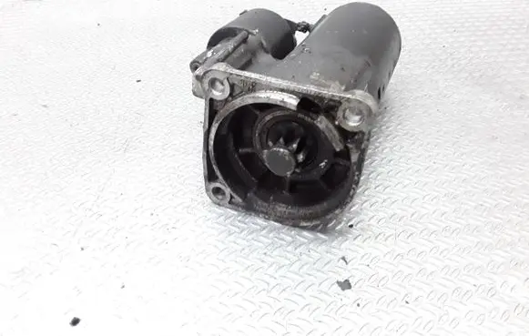 Volkswagen Polo III 6N 6N2 6NF Starter motor 0001121001