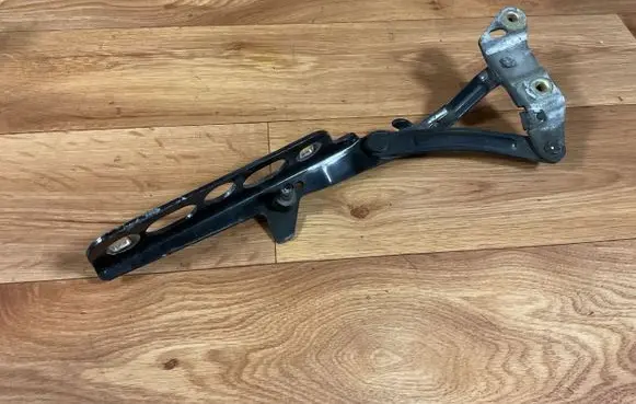 Ford Mondeo Mk III Engine bonnet/hood hinges 