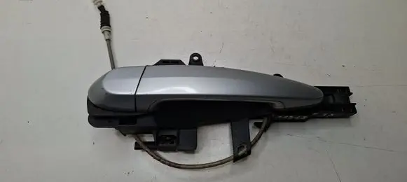 BMW 1 E81 E87 Front door exterior handle/bracket 7200935