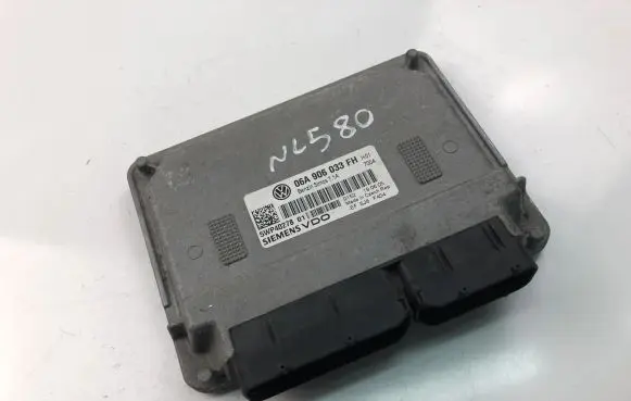 Seat Altea XL Engine control unit/module ECU 06A906033FH