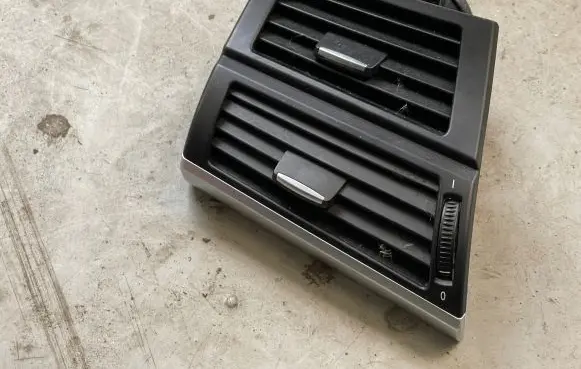 BMW X5 E70 Dashboard side air vent grill/cover trim 9227767 14482110