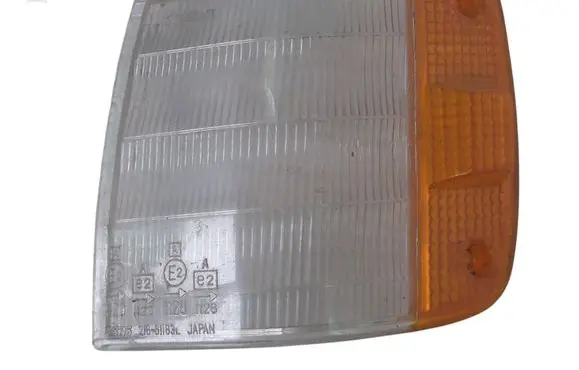 Mazda 323 Front indicator light 21661183 B092-51-101B 216-61183L