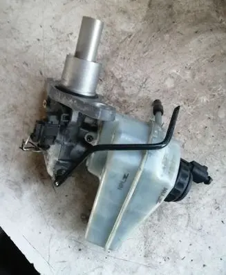 Volkswagen Golf VI Master brake cylinder 1K2611349C