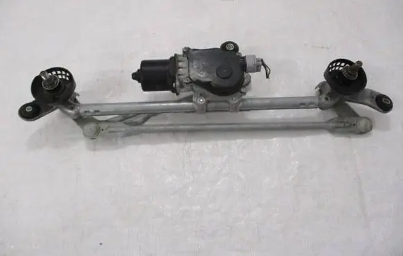 Renault Kadjar Front wiper linkage and motor 9724C119A