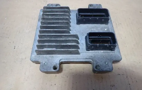 Opel Corsa D Engine control unit/module 55583740 12636386 86AA5Y5B209500KE