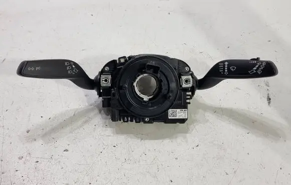 Wiper turn signal indicator stalk/switch