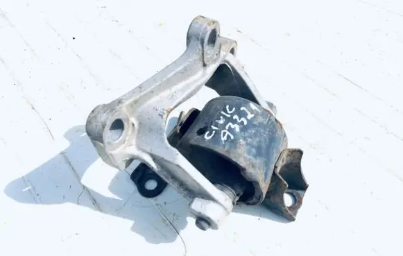 Honda Civic Engine mount bracket