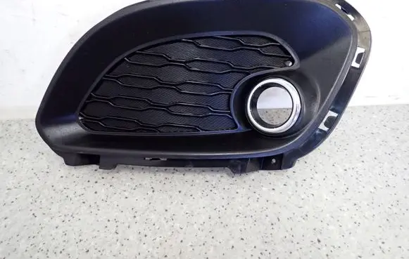 KIA Rio Front fog light trim/grill 865831W200