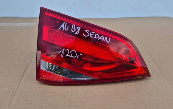 Audi A4 S4 B8 8K Tailgate rear/tail lights 8K5945093