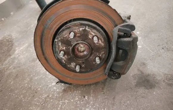 Toyota C-HR I Front wheel hub spindle knuckle 
