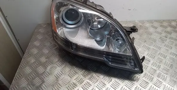 Mercedes-Benz ML W164 Headlight/headlamp