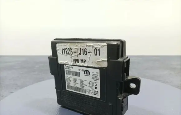 Jeep Compass Other control units/modules P68286841AD