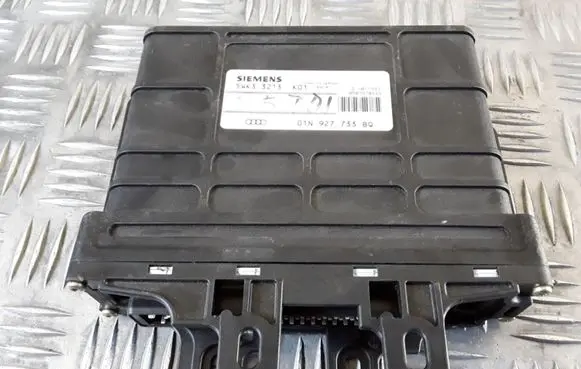Volkswagen PASSAT B5 Gearbox control unit/module 01N927733BQ 5WK33213K01