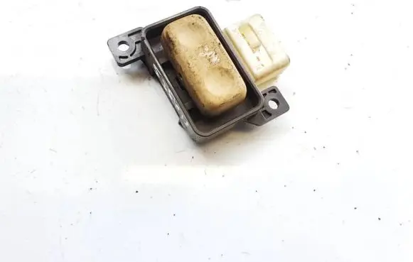 Lexus IS 220D-250-350 Seat control switch 182907