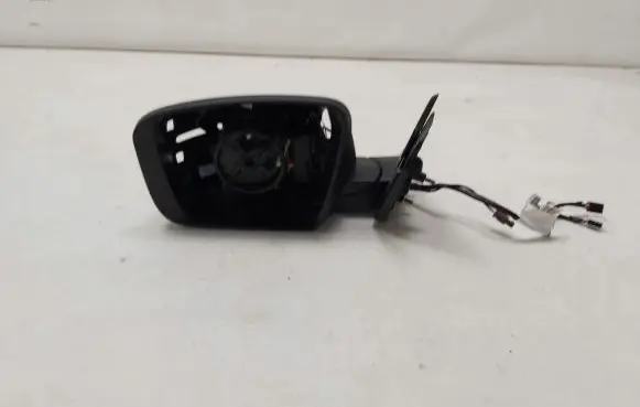 Maserati Levante Front door electric wing mirror